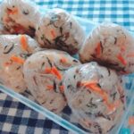 冷凍おにぎり、お弁当に自然解凍は危険？安全＆美味しく食べる方法